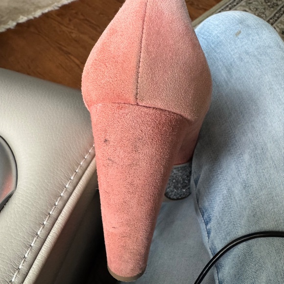 Outstanding pair of Miu Miu shoes. Size 38 1/2 - 4 1/2 inch heel. - Picture 8 of 9